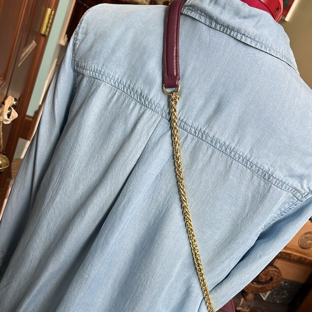 Vince Camuto   Quilted Shoulder/Crossbody bag  purple leather goldtone hardware - Picture 6 of 17